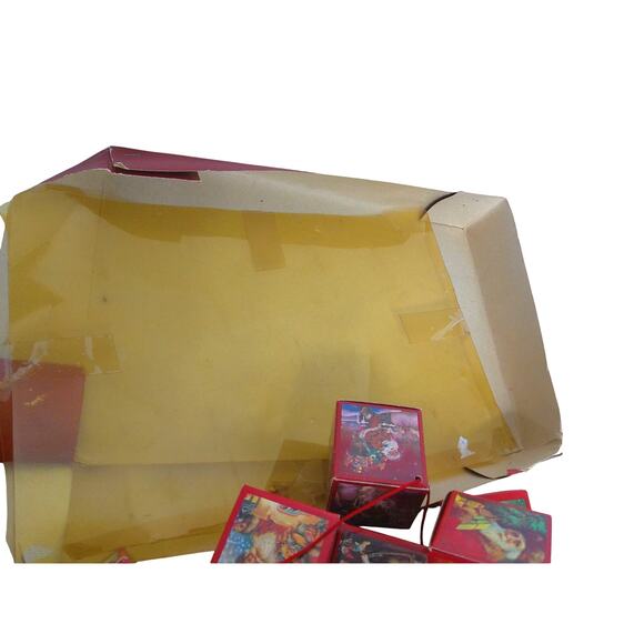 Vintage Old World Santa Claus Paper Box Ornaments Garland Set of 24 READ AS IS - Picture 7 of 8